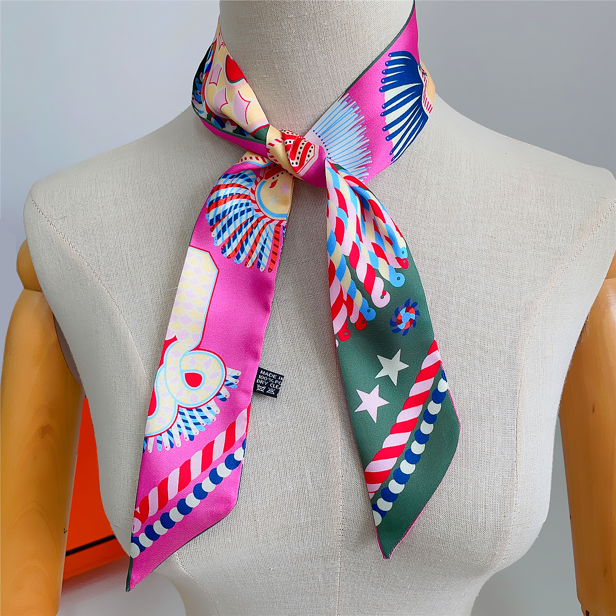 Brand Design Twill 100% Silk S - Silk Neck Scarf recensie en prijs