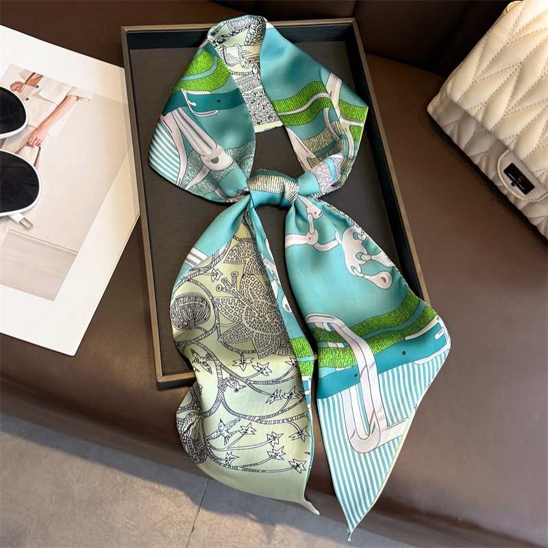 Women's Double-sided Print Sil - Ascot Neck Scarf recensie en prijs