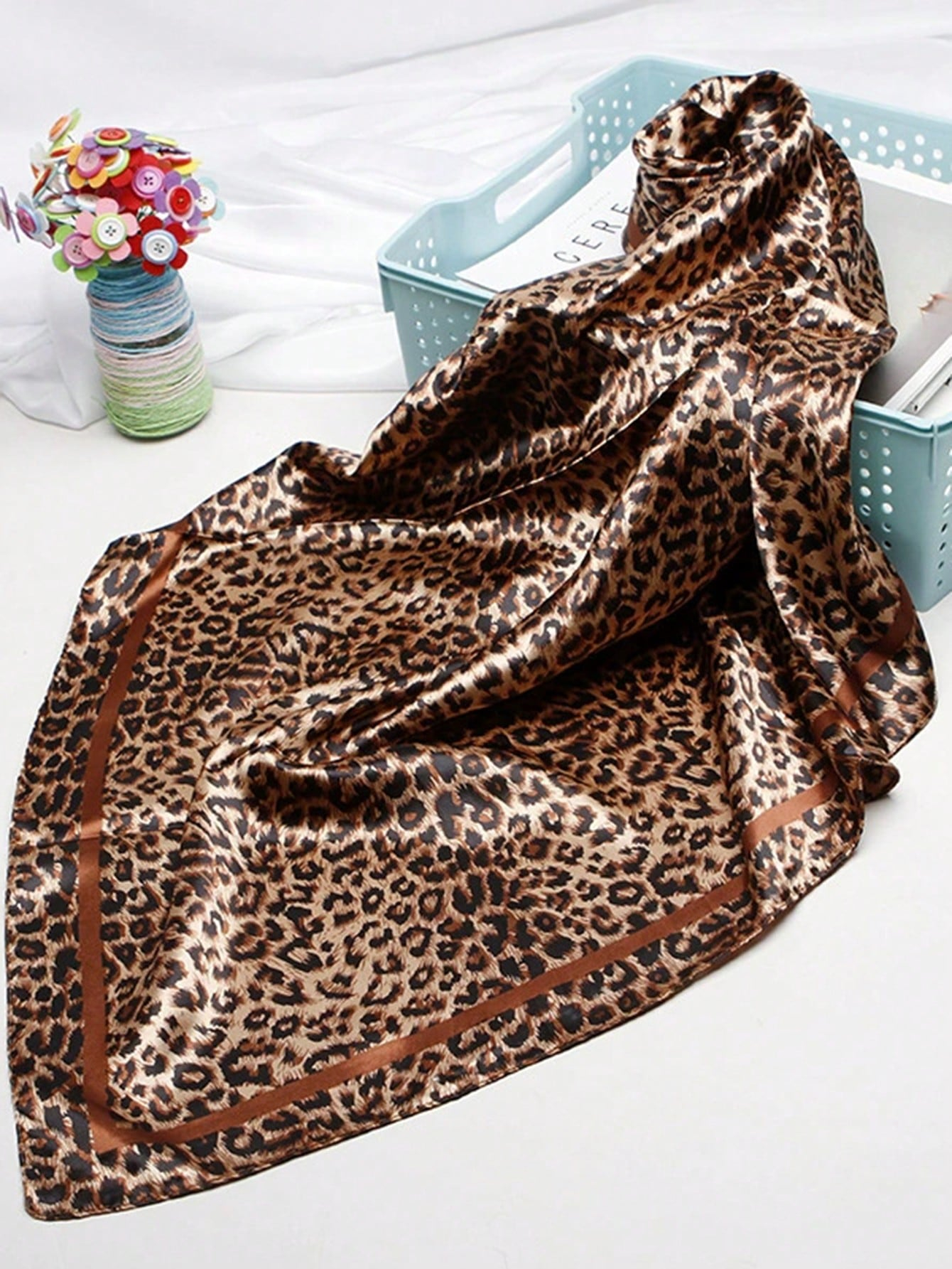 90cm Leopard Print Neckerchief - Silk Neck Scarf recensie en prijs