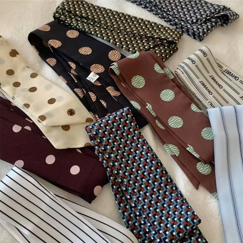 Polka Dot and Striped Print Sc - Silk Tie Striped recensie en prijs