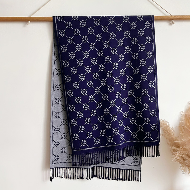Brands Jacquard Design Winter  - Woven Scarf Blanket recensie en prijs
